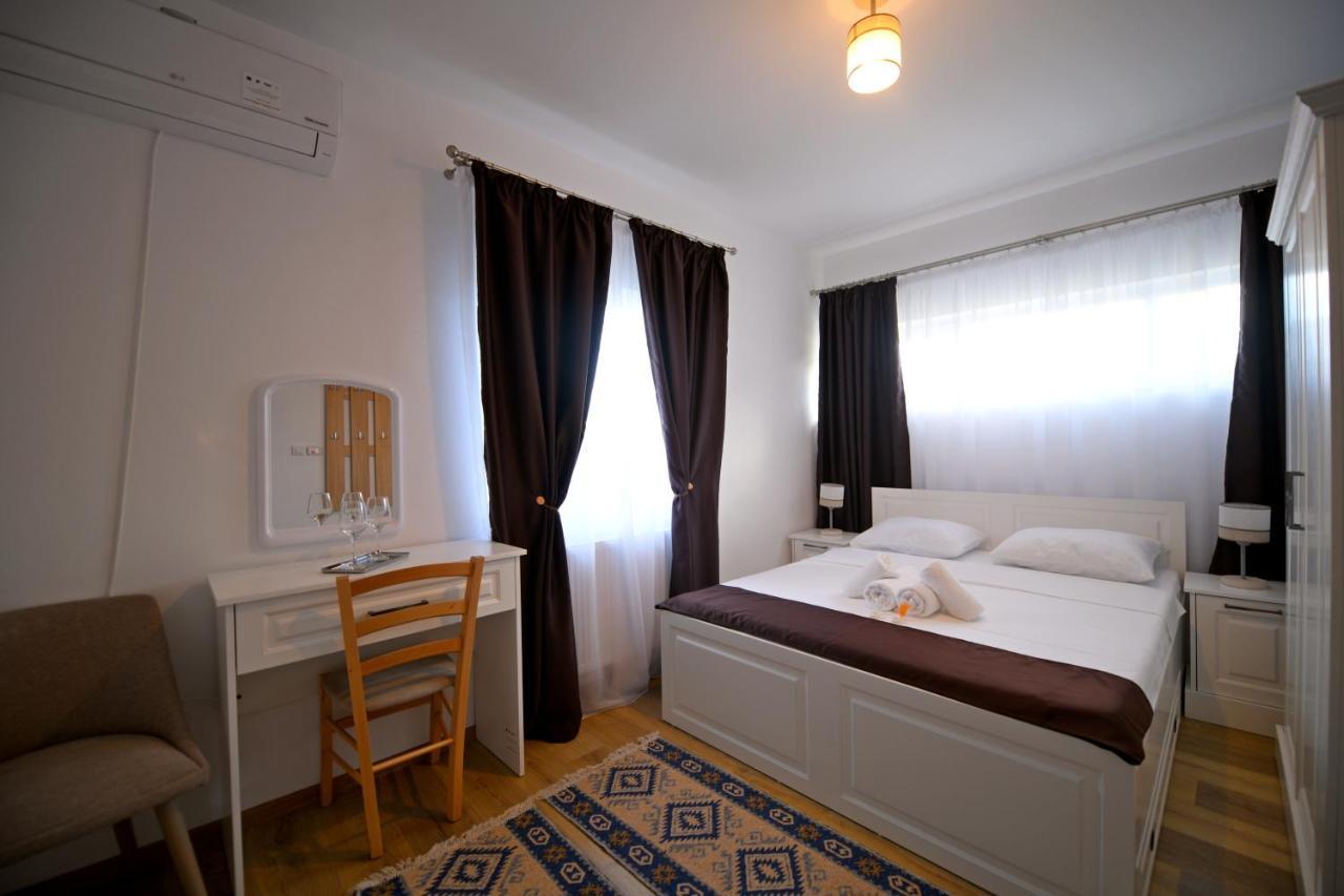 Pensiunea Hera Haţeg Exterior foto